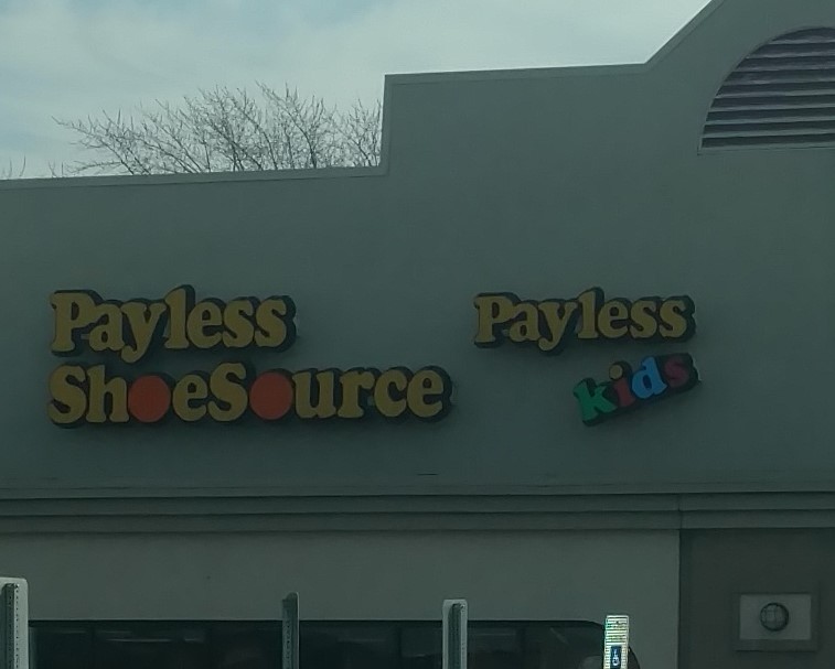 payless old logo store_134521789